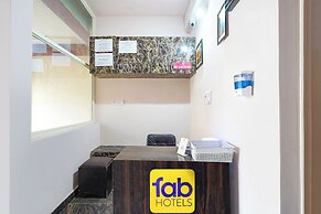 FabExpress La Palma Residency