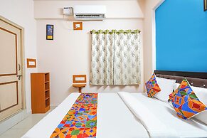 FabExpress La Palma Residency