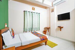 FabExpress La Palma Residency