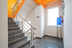 FabExpress La Palma Residency