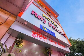 Fabexpress Raj Palace