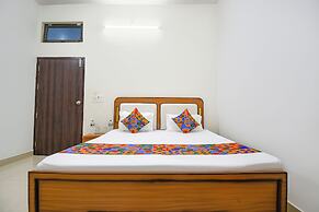 Fabhotel Jayaditya Palace