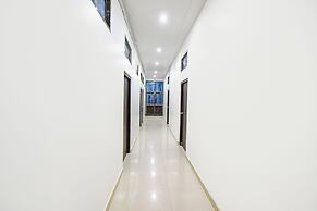 Fabhotel Jayaditya Palace