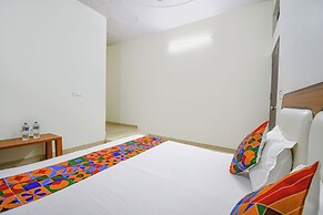 Fabhotel Jayaditya Palace
