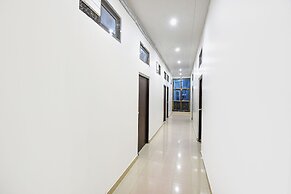 Fabhotel Jayaditya Palace