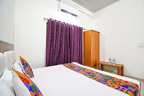 Fabhotel Jayaditya Palace