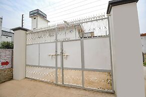 Fabhotel Jayaditya Palace