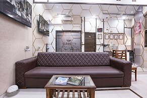 Fabhotel Elvis International