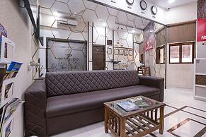 Fabhotel Elvis International