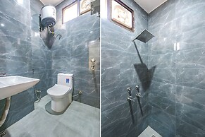 Fabhotel Vr Residency