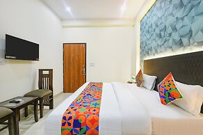 Fabhotel Vr Residency