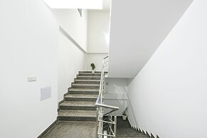 Fabhotel Luxe 8 Stayz