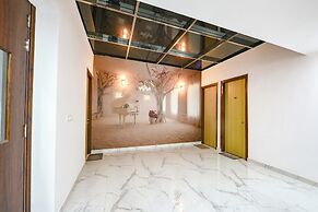 Fabhotel Luxe 8 Stayz