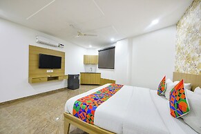 Fabhotel Luxe 8 Stayz