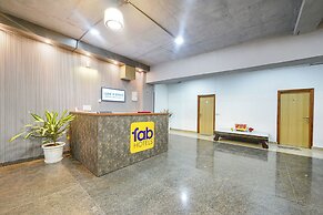 Fabhotel Luxe 8 Stayz