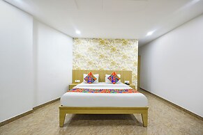 Fabhotel Luxe 8 Stayz