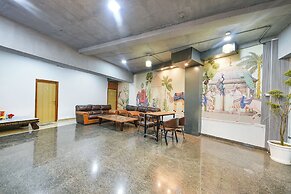 Fabhotel Luxe 8 Stayz