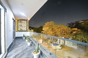 Fabhotel Luxe 8 Stayz