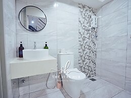 Arte Cheras Luxury Suites by TheStayHub