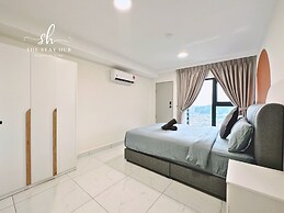 Arte Cheras Luxury Suites by TheStayHub