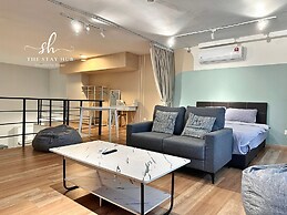 Arte Cheras Luxury Suites by TheStayHub