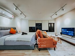 Arte Cheras Luxury Suites by TheStayHub