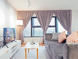 Arte Cheras Luxury Suites by TheStayHub