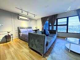 Arte Cheras Luxury Suites by TheStayHub