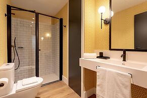 Genteel Home Betis 67