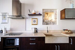 Cathedral Palace by DuHomes