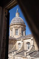 Cathedral Palace by DuHomes