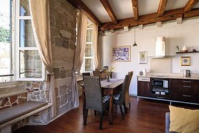 Cathedral Palace by DuHomes