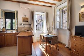 Cathedral Palace by DuHomes