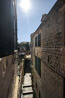 Cathedral Palace by DuHomes