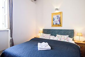 Cathedral Palace by DuHomes