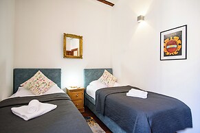 Cathedral Palace by DuHomes