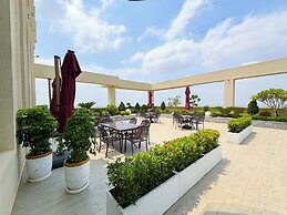 Versailles Square by Soben Homes