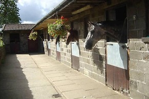 Oakworth Charm Barn Cottage - 3 Bedrooms