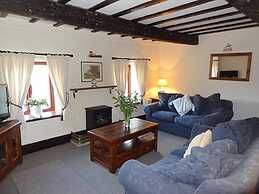 Oakworth Charm Barn Cottage - 3 Bedrooms