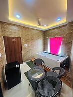 Hotel Deep Palace