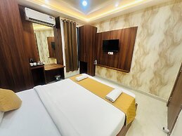 Hotel Deep Palace