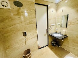 Hotel Deep Palace