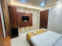 Hotel Deep Palace