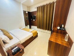 Hotel Deep Palace