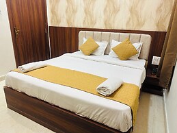 Hotel Deep Palace