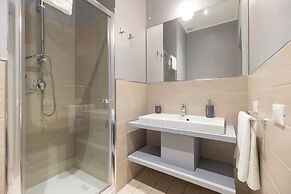 Design 18 Charming Rooms