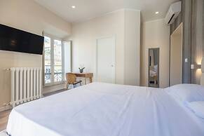 Design 18 Charming Rooms