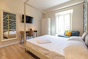 Design 18 Charming Rooms