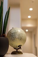 Design 18 Charming Rooms