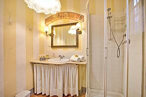 Francigena Pergola Apartment Shared Pool